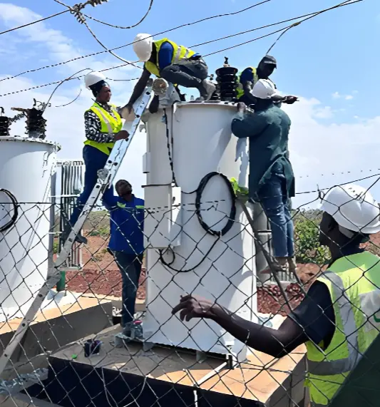 Solution de cycle de vie complet du régulateur pour la rénovation et la mise à niveau des équipements vieillissants dans une sous-station de distribution électrique d'une ville d'Asie du Sud-Est
