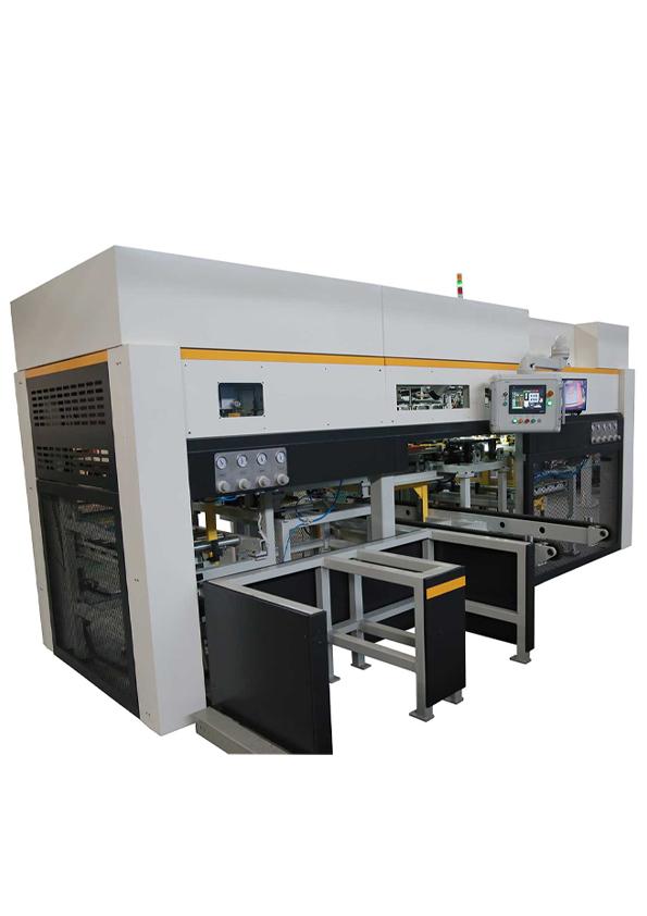 Automatic core stacking machine