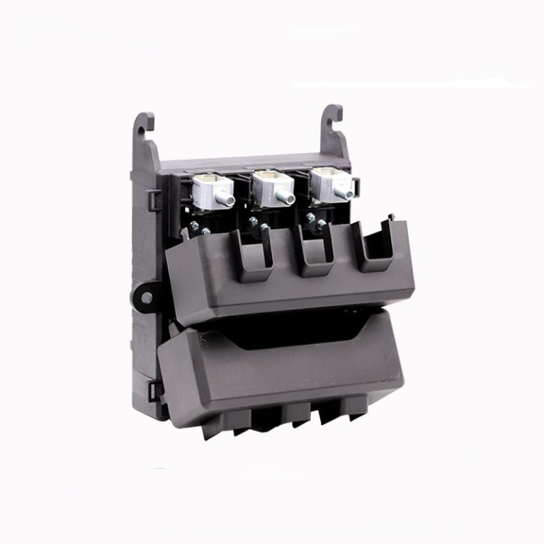 DNS1-400/3 Outdoor pole mounted load break switch