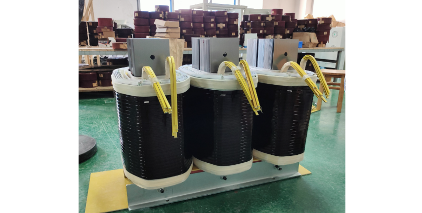 What are the key considerations for photovoltaic transformer selection?