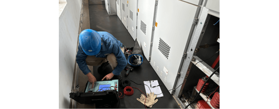 What Tests Must a Qualified AIS Current Transformer Undergo?