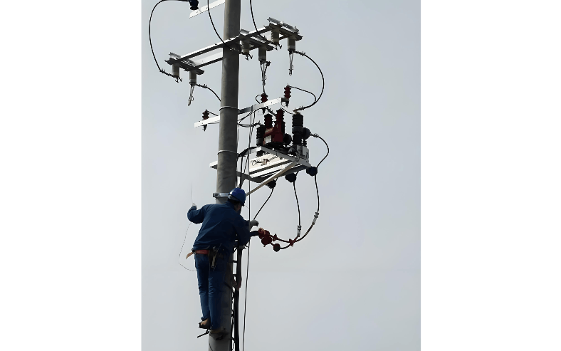 How to Qualify Low-Voltage Pole-Mounted Circuit Breakers: Personal Testing Checklist