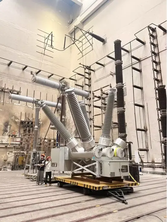 Rockwill 245kV Circuit Breaker.jpg
