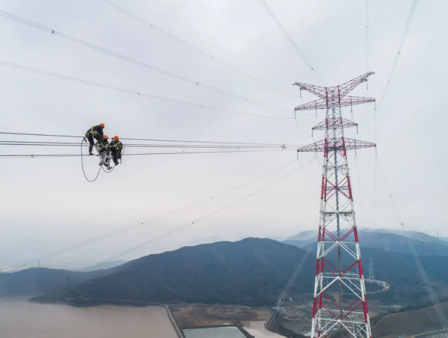 Selection Logic and Technical Drivers for EHV Transmission Lines: A Deep Dive
