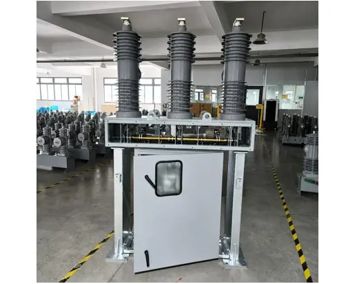 40.5kV Outdoor Three‑Phase Capacitor Switch – Physical Photo